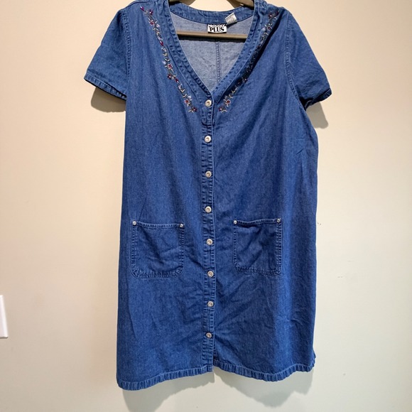 Proudly Plus Dresses & Skirts - VTG Proudly Plus Denim Button Fromt Dress 3X Floral Embroidered Shift Cottage